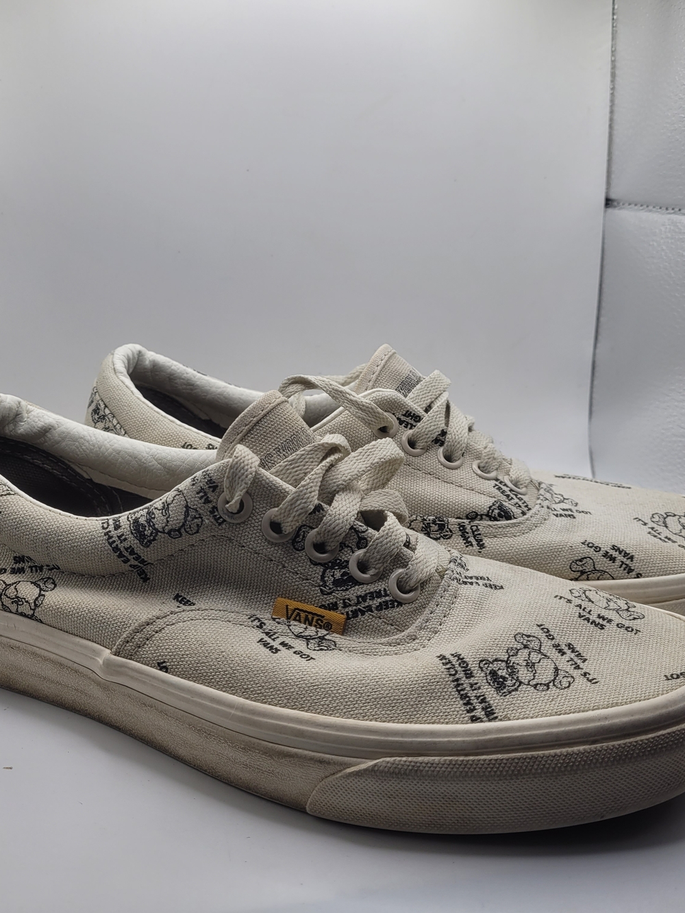 Vans Era World Code Oatmeal & Marshmallow Skate Shoes Men’s Size 8/Women 9.5